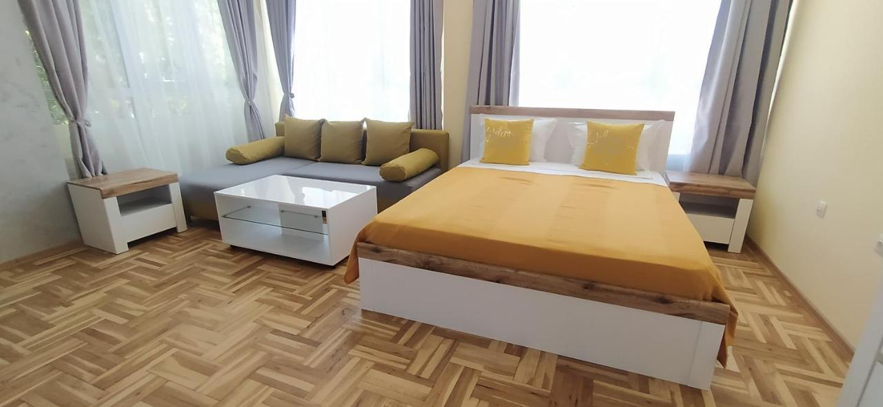 Studios Near To Burgas Free University Dış mekan fotoğraf