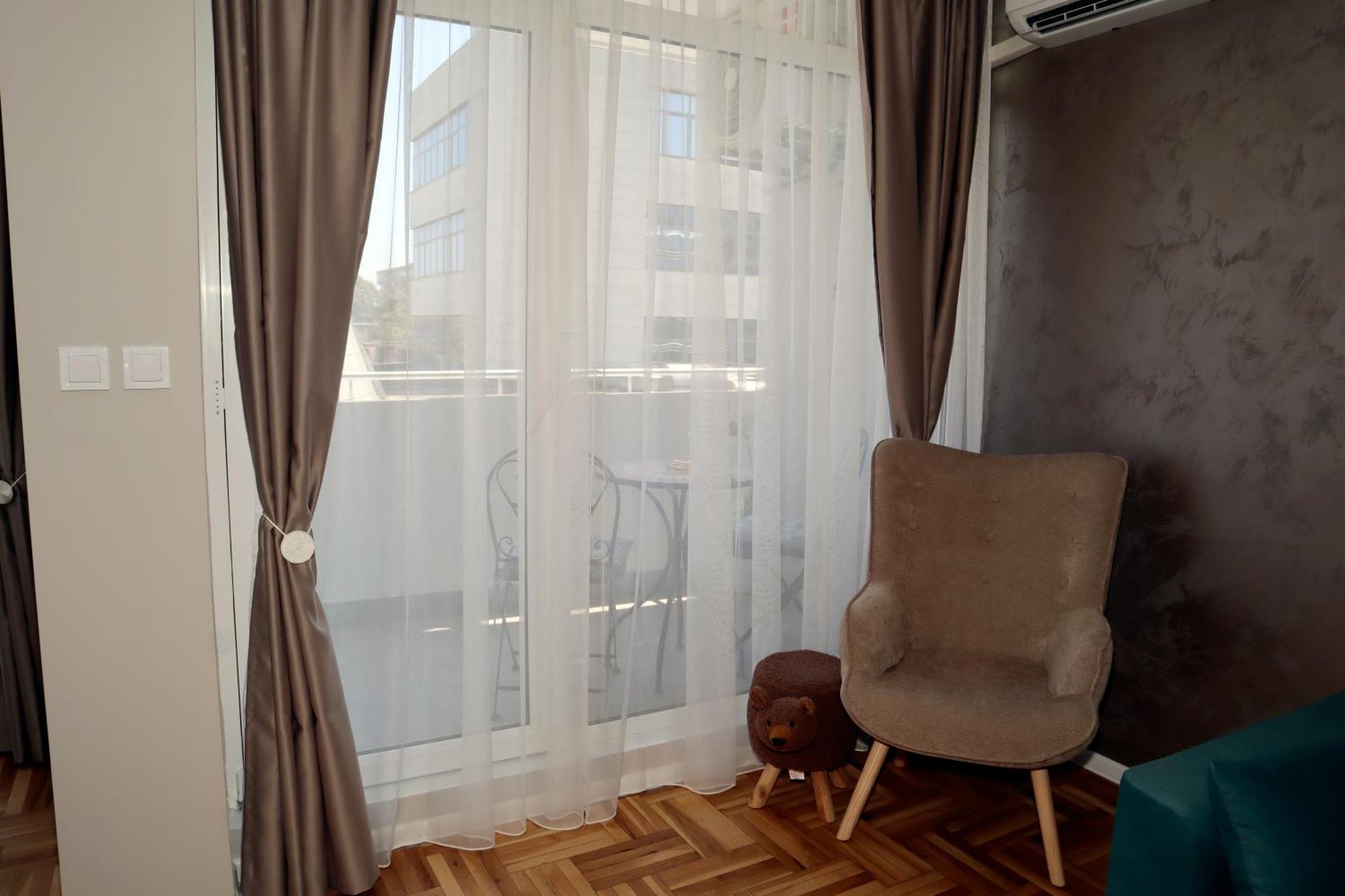 Studios Near To Burgas Free University Dış mekan fotoğraf